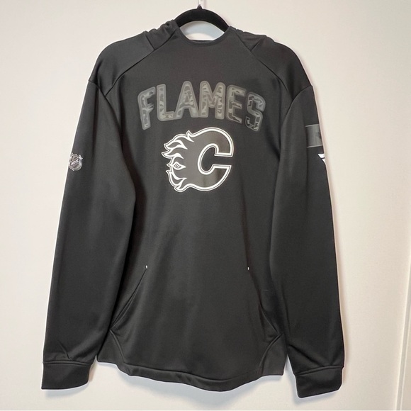 ⚪️ NHL FANATICS / Calgary flames black hoodie sweater - Picture 1 of 6